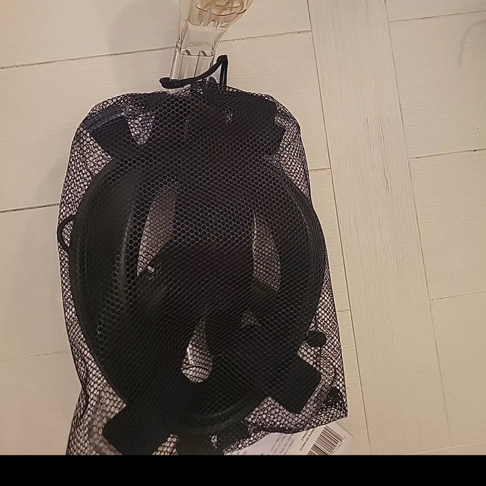 Mask - Picture 4 of 5